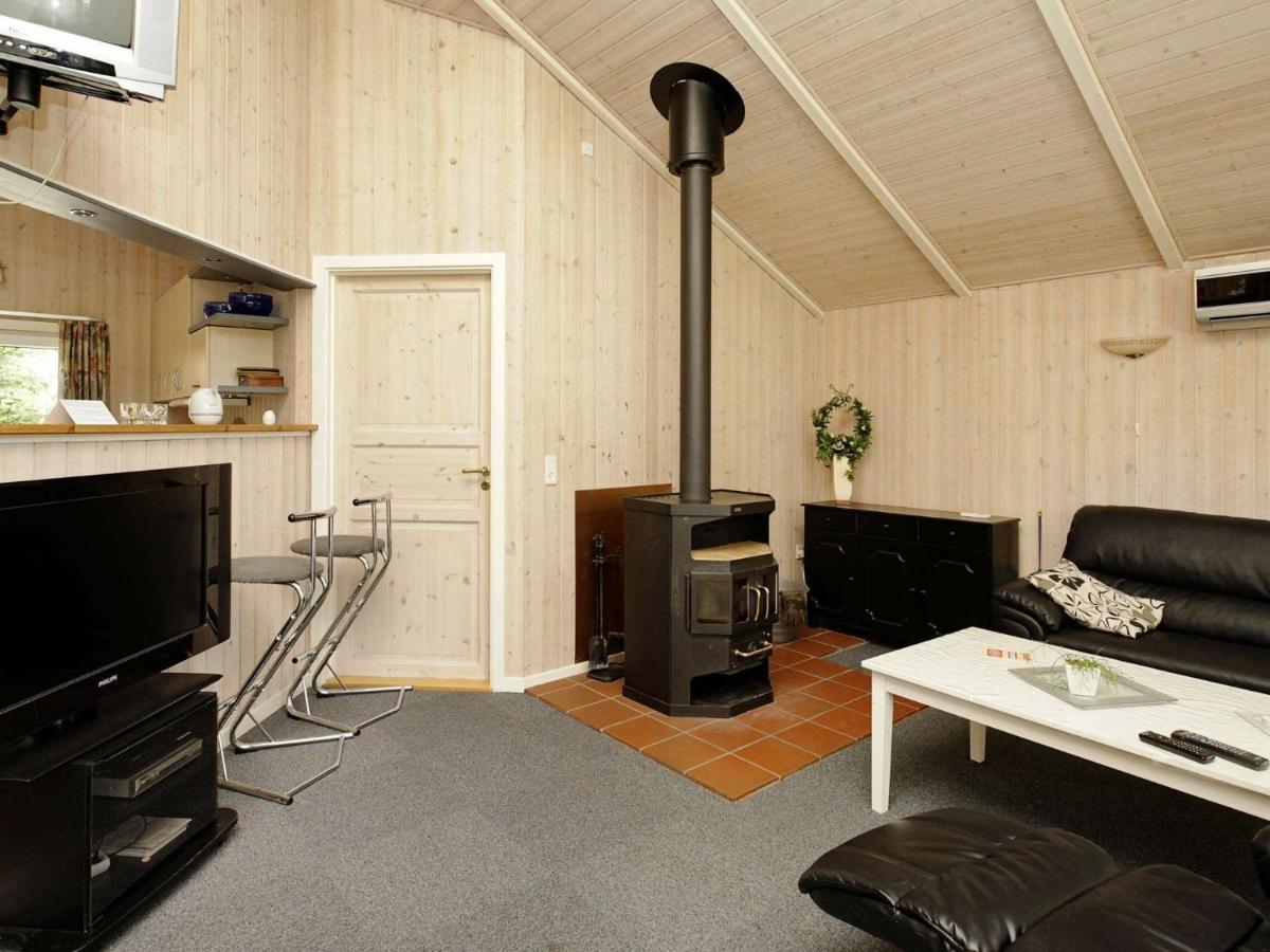 6 Person Holiday Home In Ansager Extérieur photo