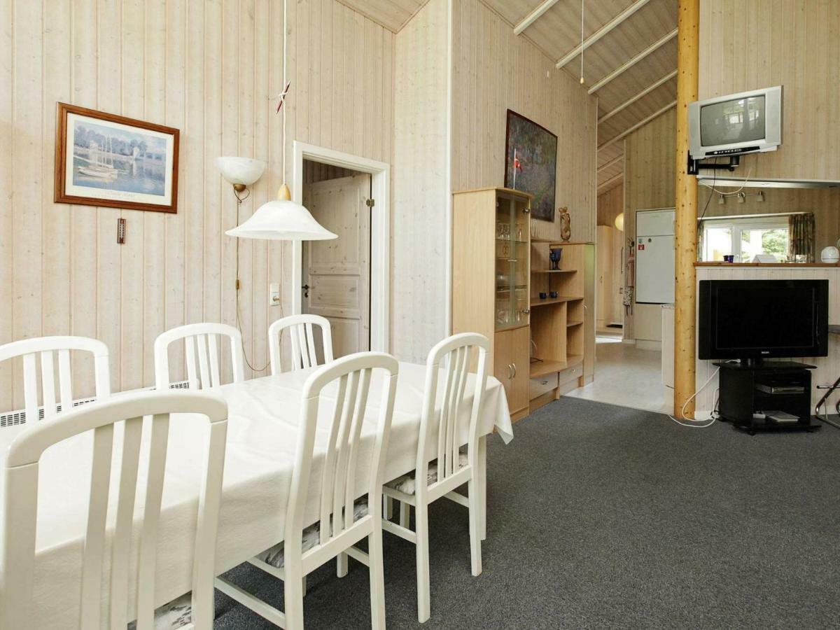 6 Person Holiday Home In Ansager Extérieur photo